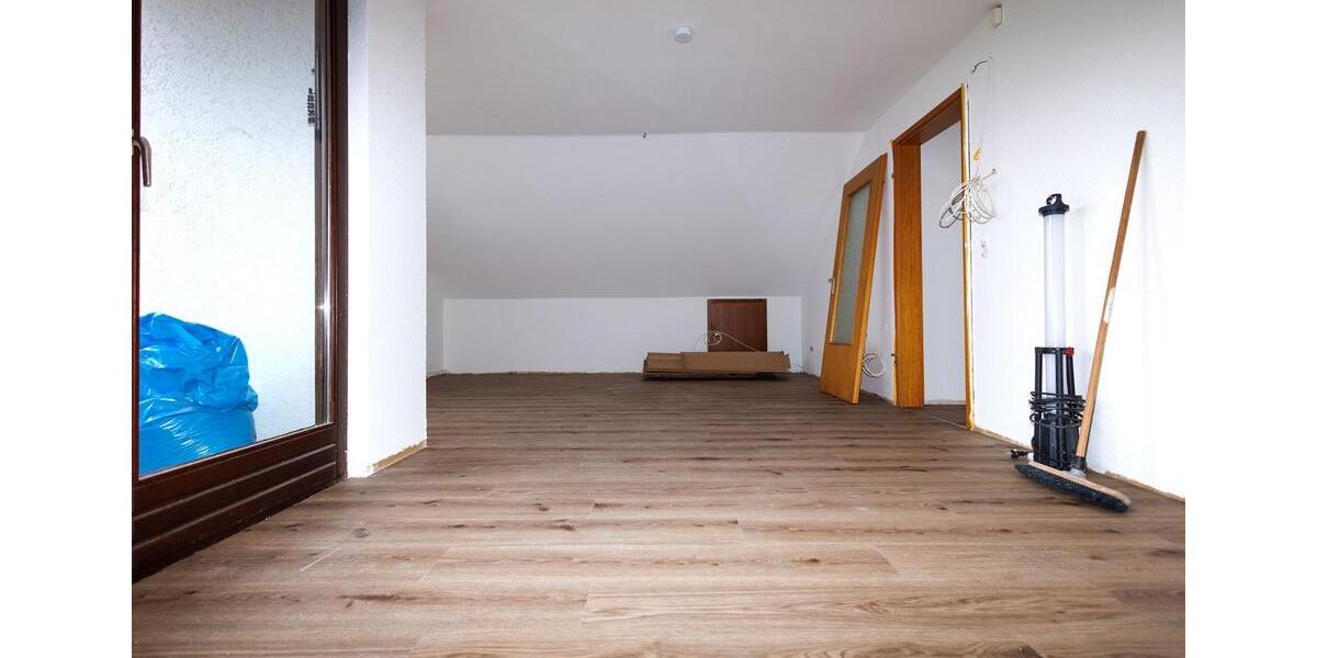 Dachgeschoßwohnung Rosdorf - 2 Zimmer, 60 m&sup2;, 610&euro; | Angebot:25933937