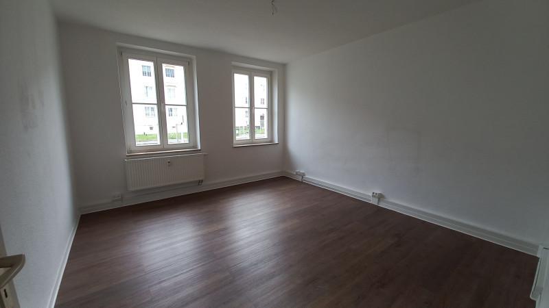 Erdgeschoßwohnung Eisenhüttenstadt - 3 Zimmer, 64 m&sup2;, 403&euro; | Angebot:25367974