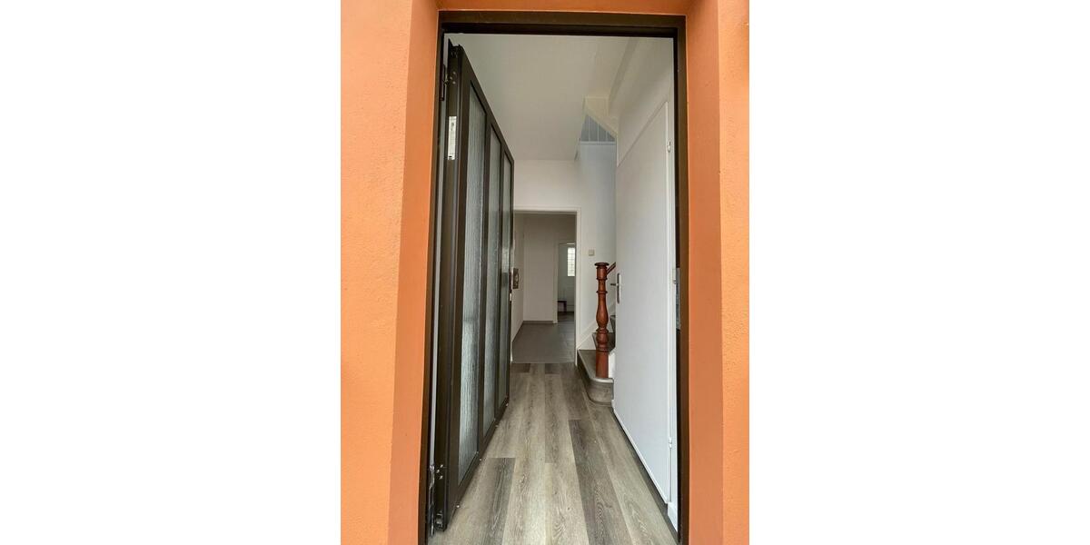 Etagenwohnung Wiesbaden Bierstadt - 4 Zimmer, 90 m&sup2;, 1.500&euro; | Angebot:26265654