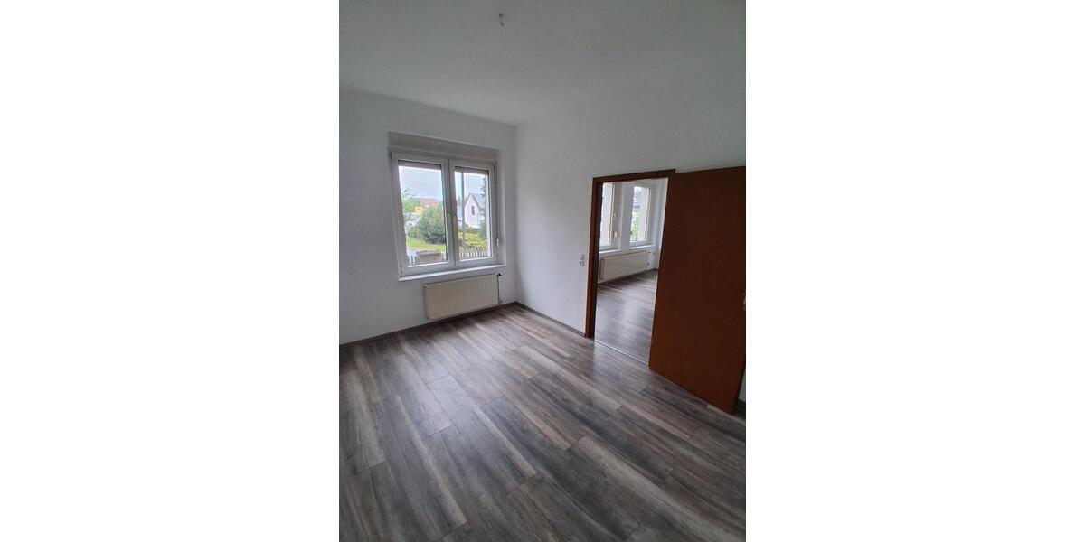 Hochparterre Doberlug-Kirchhain Kirchhain - 2 Zimmer, 67 m&sup2;, 350&euro; | Angebot:26548092