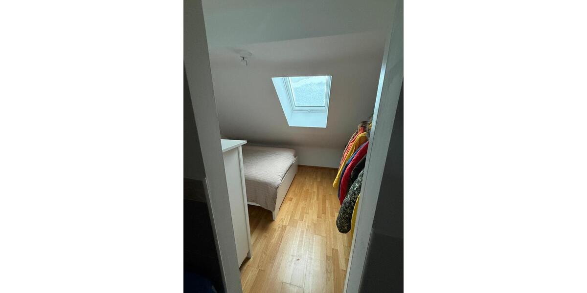 Dachgeschoßwohnung Mönchengladbach Nord - 2 Zimmer, 49 m&sup2;, 520&euro; | Angebot:24473985