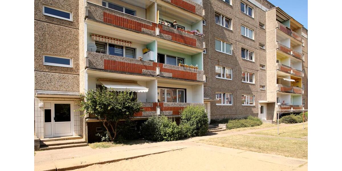 Etagenwohnung Neubrandenburg Datzeberg - 4 Zimmer, 76 m&sup2;, 280&euro; | Angebot:25803267