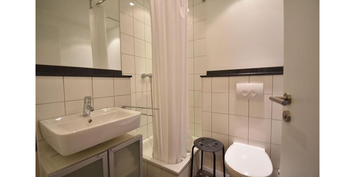 Etagenwohnung Düsseldorf Stadtbezirk 2 - 3 Zimmer, 106 m&sup2;, 1.600&euro; | Angebot:23373800