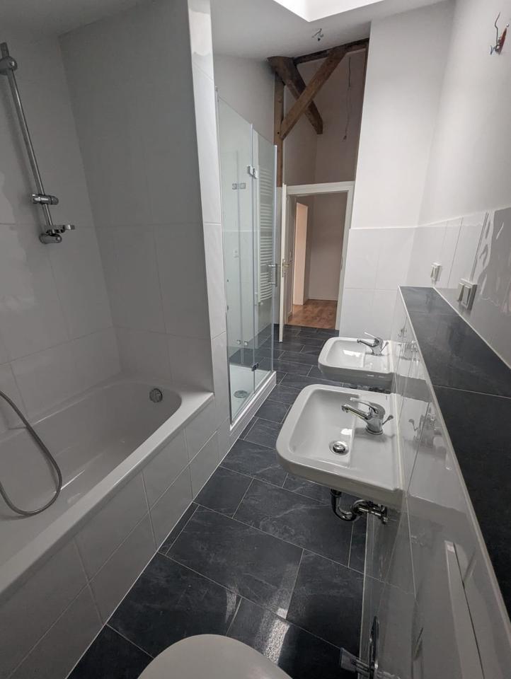 Lichtdurchflutete 4-Zimmerwohnung mit Studio im Baudenkmal zimmer