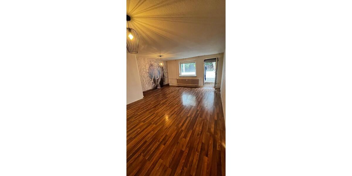 Attraktive 3-Zimmer-Souterrainwohnung mit Gartenterrasse 3 zimmer