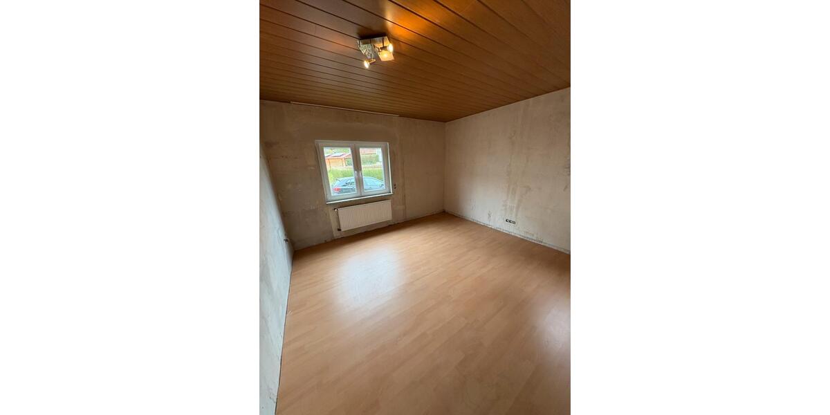 Erdgeschoßwohnung Sulzbach (Saar) - 2 Zimmer, 77 m&sup2;, 600&euro; | Angebot:26213133