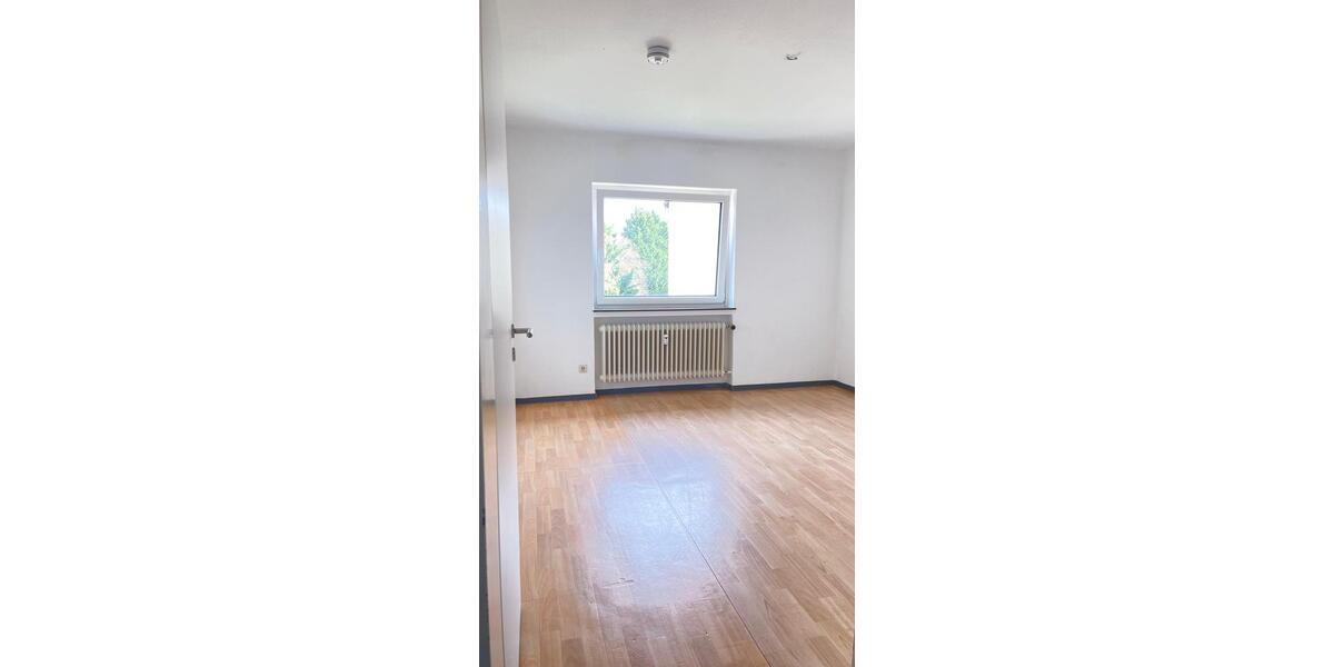 Etagenwohnung Celle Altencelle - 4 Zimmer, 83 m&sup2;, 630&euro; | Angebot:26400065