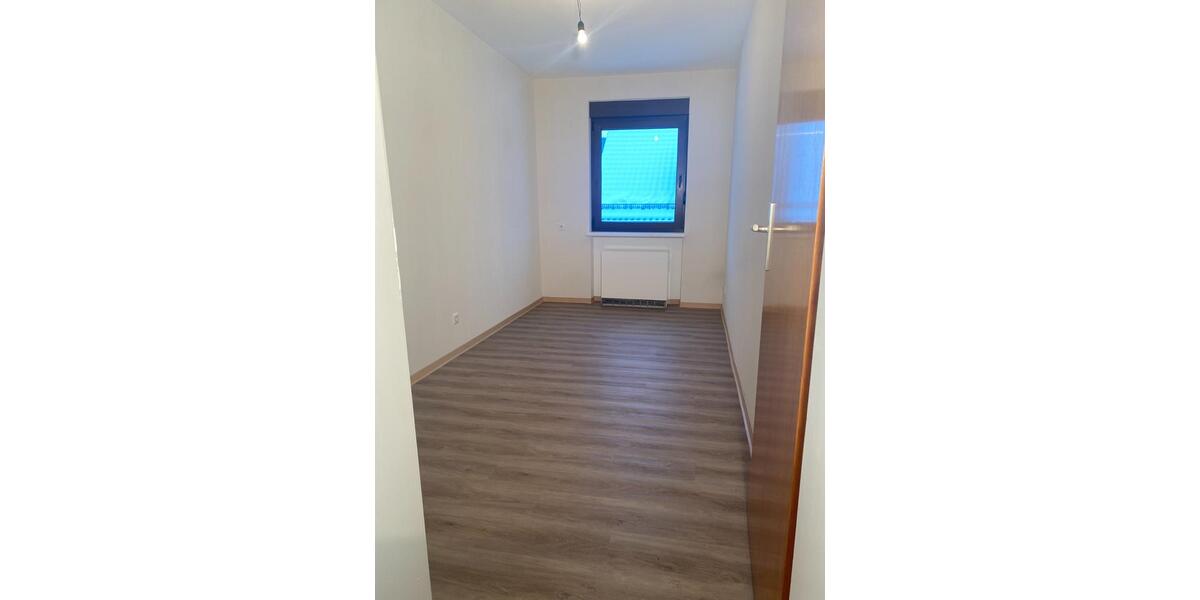 Etagenwohnung Hardegsen - 3.5 Zimmer, 80 m&sup2;, 645&euro; | Angebot:24663432