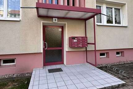 Wohnung Halle-Neustadt Neustadt - 2 Zimmer, 50 m&sup2;, 320&euro; | Angebot:27286198