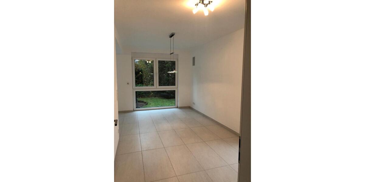 Einfamilienhaus Dreieich - 9 Zimmer, 300 m&sup2;, 4.390&euro; | Angebot:26615670