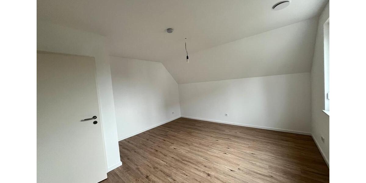 Einfamilienhaus Berlin Marzahn-Hellersdorf - 5 Zimmer, 115 m&sup2;, 2.300&euro; | Angebot:26039696