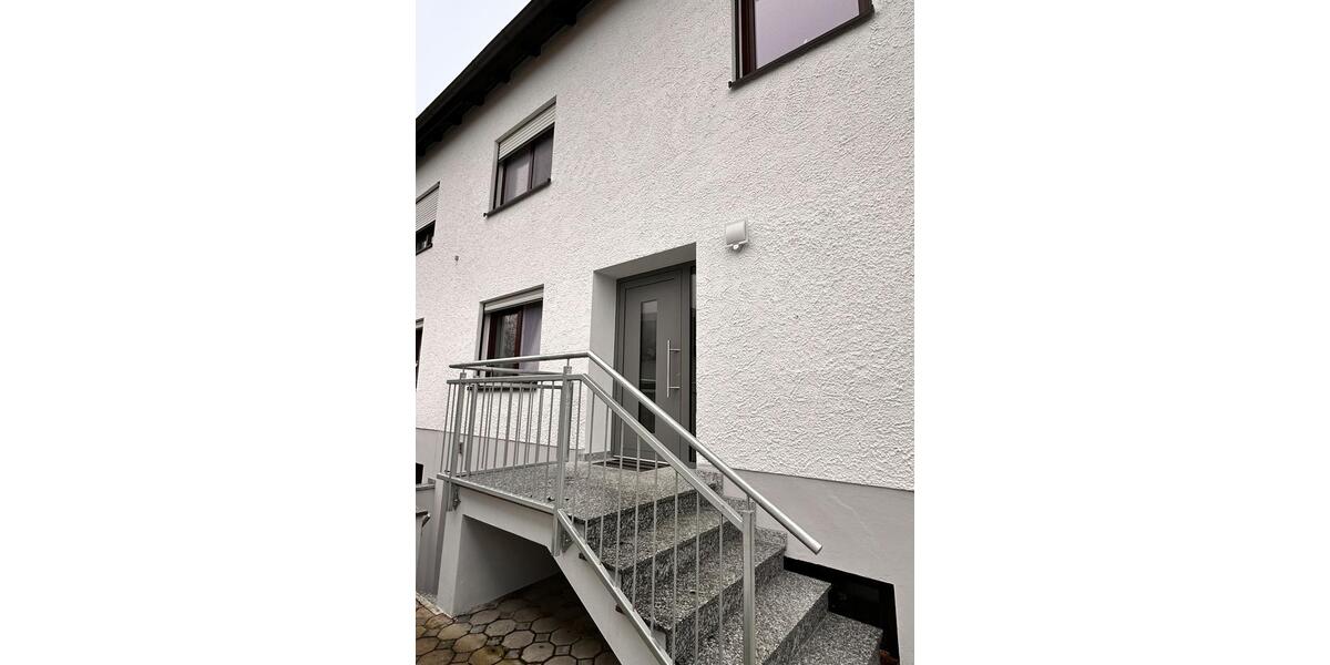 neu renovierte 2-Zimmer-Wohnung, 5 min zum Bahnhof 2 zimmer