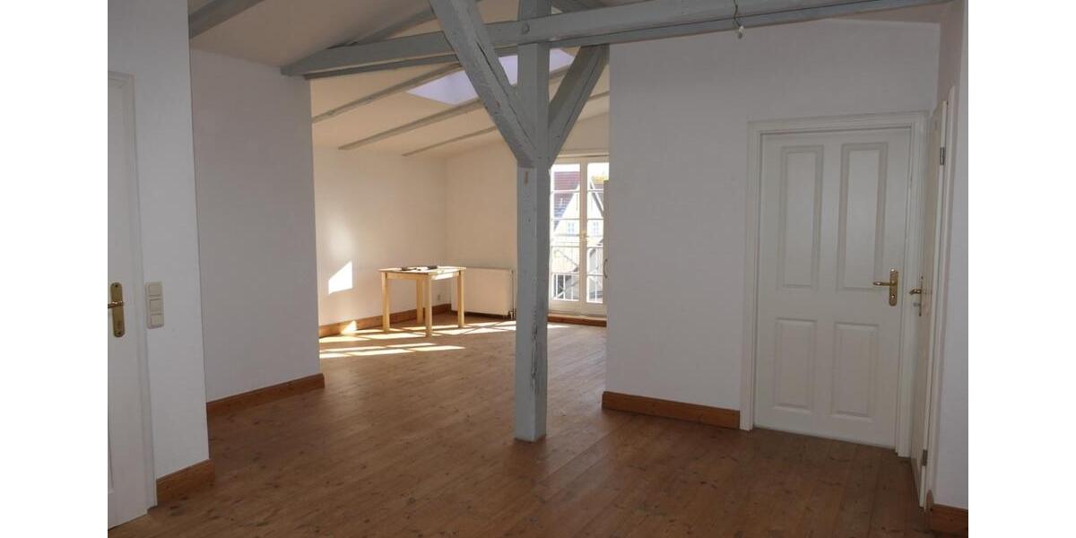 Dachgeschoßwohnung Grabow - 3 Zimmer, 80 m&sup2;, 600&euro; | Angebot:24807688