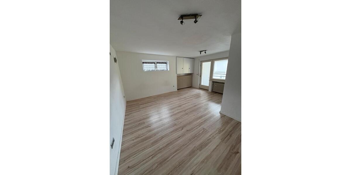 Einfamilienhaus Pohlheim - 8 Zimmer, 240 m&sup2;, 2.200&euro; | Angebot:25032445