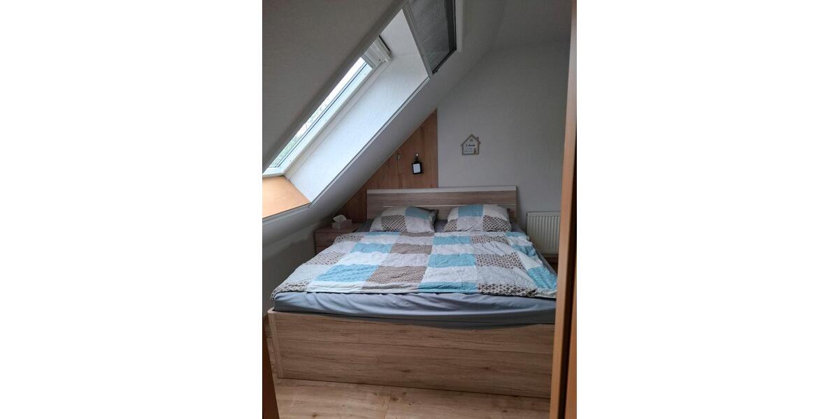 Dachgeschoßwohnung Kirchberg - 3 Zimmer, 65 m&sup2;, 680&euro; | Angebot:26636810
