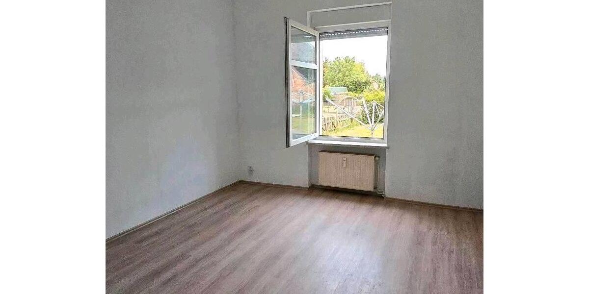 Erdgeschoßwohnung Gommern Ladeburg - 2 Zimmer, 64 m&sup2;, 400&euro; | Angebot:26138127
