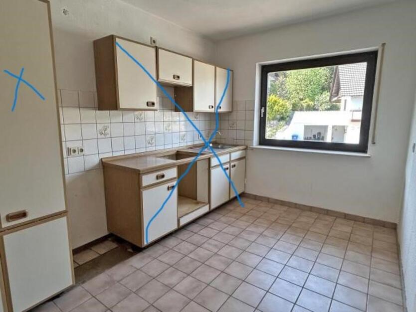 Sonnendurchflutete 4 Zimmerwohnung mit Garten,Terrasse