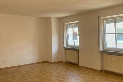 Wohnung Straubing - 2 Zimmer, 66 m&sup2;, 680&euro; | Angebot:26491296