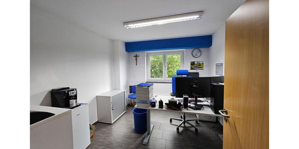 Gewerbeobjekt Berching - 6&euro; | Angebot:9627389