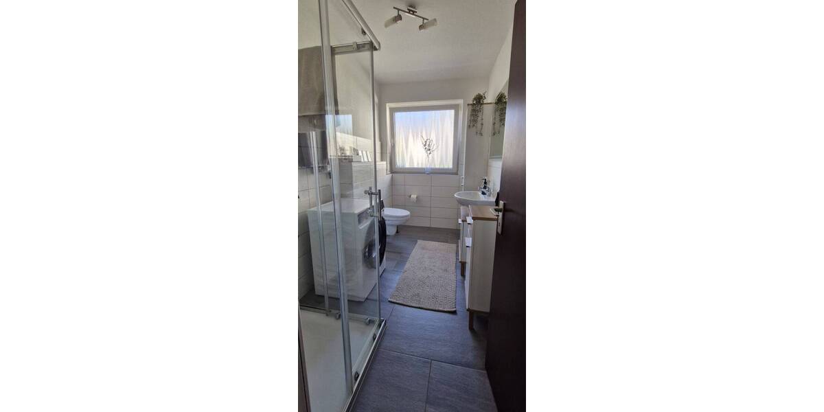 Etagenwohnung Göttingen Groß Ellershausen - 3 Zimmer, 102 m&sup2;, 900&euro; | Angebot:26797436