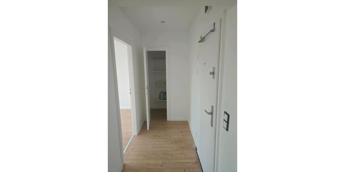 Etagenwohnung Wuppertal Gemarkung Barmen - 3 Zimmer, 73 m&sup2;, 900&euro; | Angebot:26048125