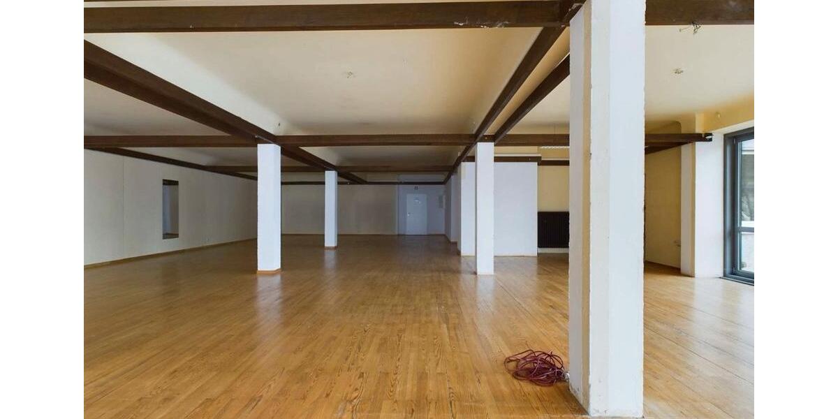 Gewerbeobjekt Schwalbach - 1.200&euro; | Angebot:26040446