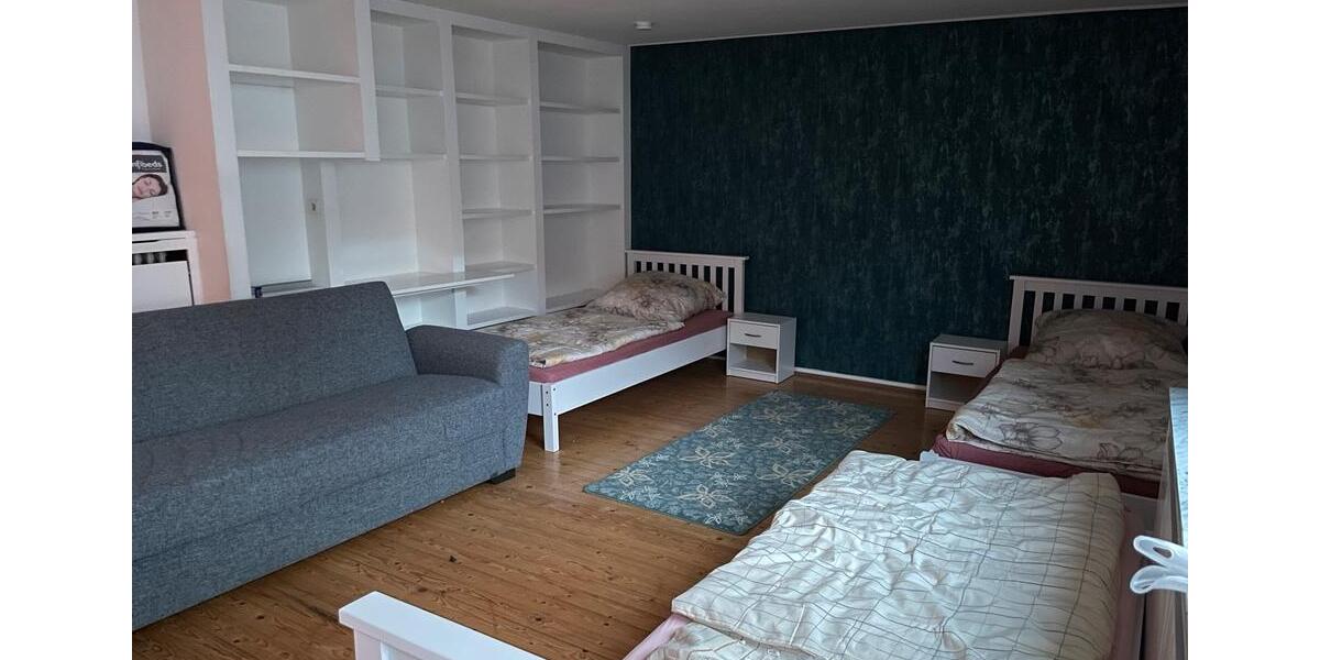 Wohnen auf Zeit Lingen (Ems) Damaschke - 5 Zimmer, 200 m&sup2;, 20&euro; | Angebot:16832197