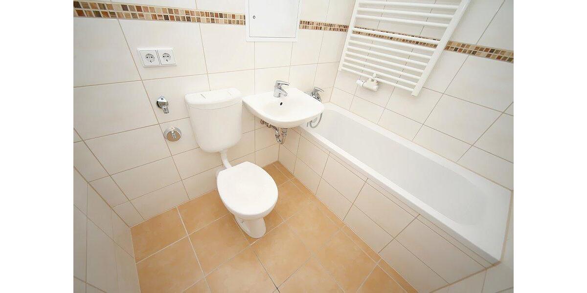 Etagenwohnung Eisleben (Lutherstadt) - 3 Zimmer, 315 m&sup2;, 315&euro; | Angebot:26085434