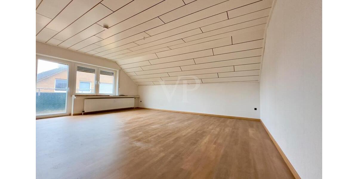 Dachgeschoßwohnung Lingen (Ems) Damaschke - 4 Zimmer, 95 m&sup2;, 850&euro; | Angebot:26492491