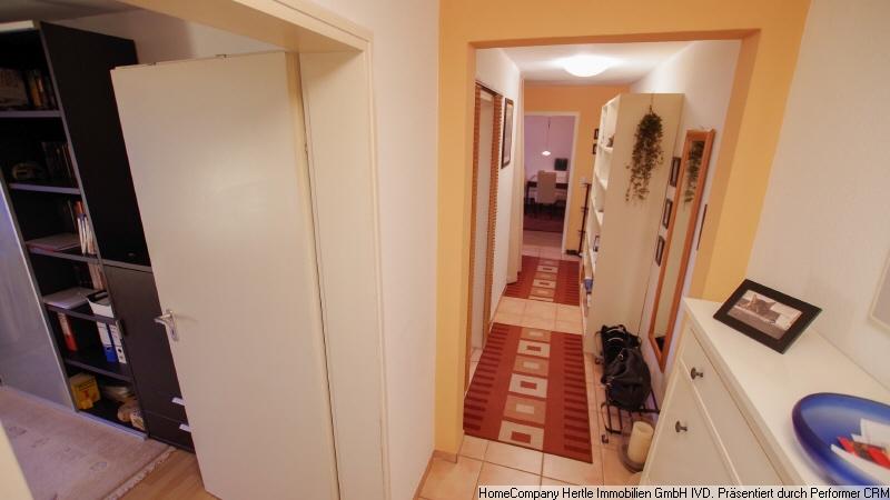 Wohnen auf Zeit Freiburg im Breisgau Brühl - 3 Zimmer, 70 m&sup2;, 1.380&euro; | Angebot:26624847