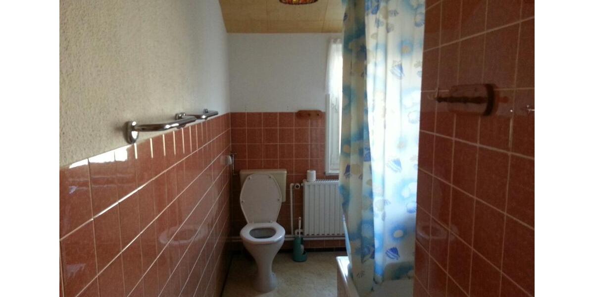 Etagenwohnung Weste - 5 Zimmer, 98 m&sup2;, 670&euro; | Angebot:26050383