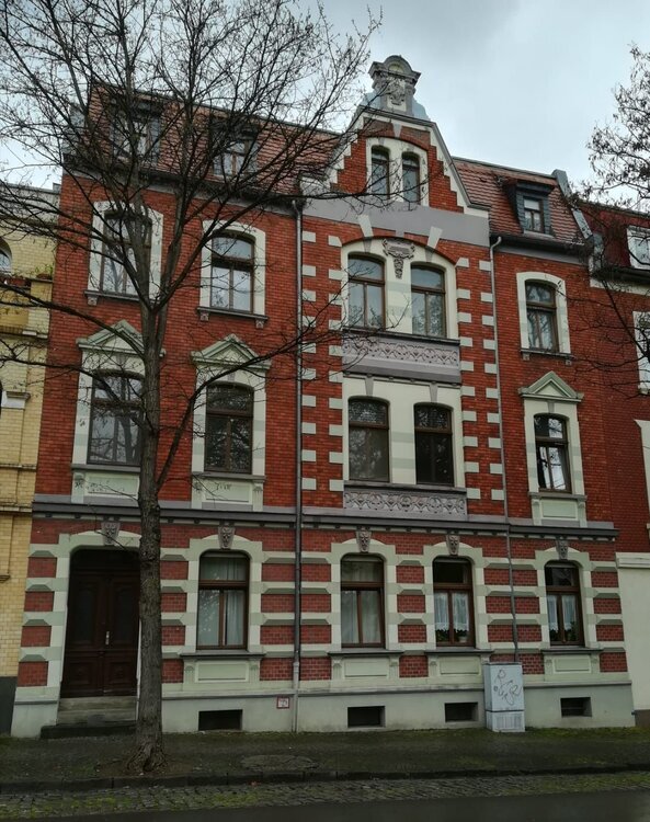 schöne 3,5 RaumWohnung mit Einbauküche und Gartennutzung