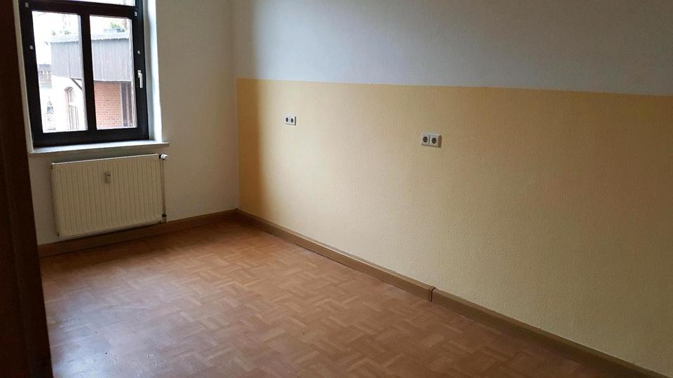 Etagenwohnung Kahla - 2 Zimmer, 63 m&sup2;, 410&euro; | Angebot:26169260