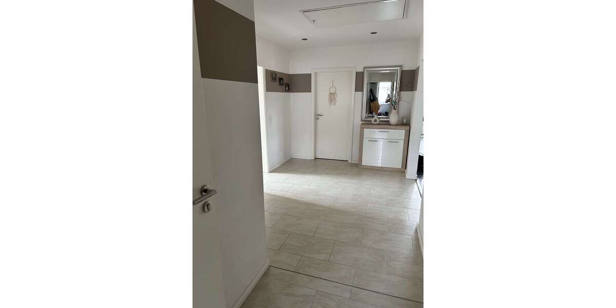 Etagenwohnung Adendorf - 3 Zimmer, 110 m&sup2;, 1.300&euro; | Angebot:26844407
