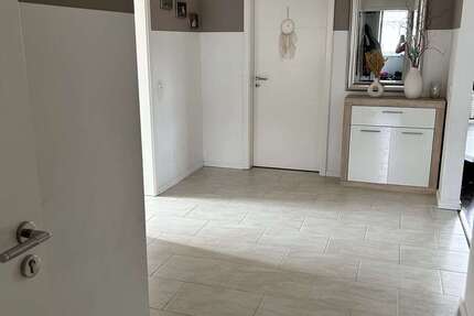Wohnung Adendorf - 3 Zimmer, 110 m&sup2;, 1.300&euro; | Angebot:26844407