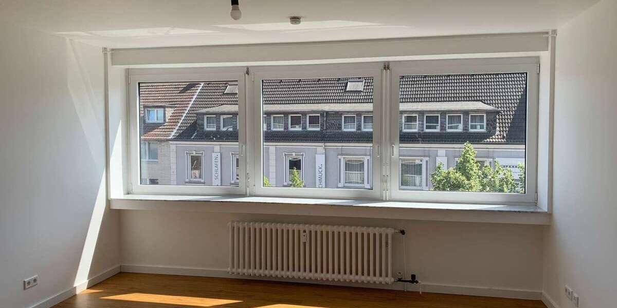 Etagenwohnung Oberhausen - 2 Zimmer, 81 m&sup2;, 640&euro; | Angebot:27076378