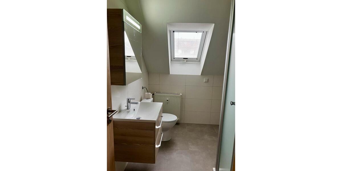 Dachgeschoßwohnung Hauneck - 3 Zimmer, 75 m&sup2;, 640&euro; | Angebot:25715275