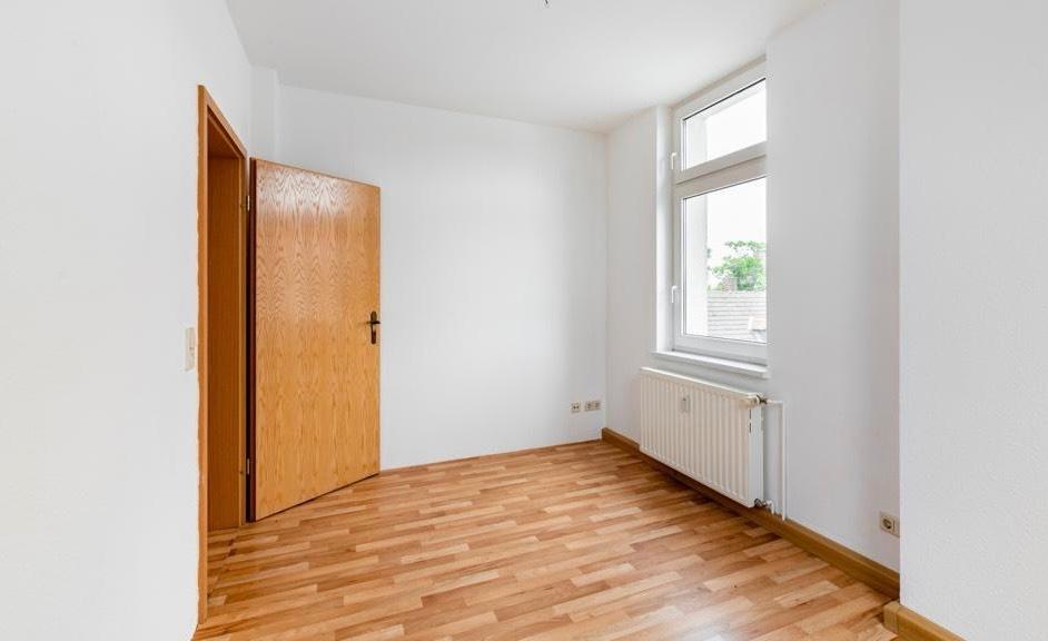 Dachgeschoßwohnung Genthin - 3 Zimmer, 90 m&sup2;, 675&euro; | Angebot:25308683