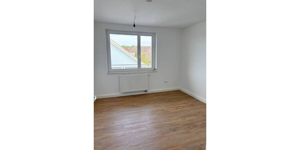 Etagenwohnung Kitzingen - 3 Zimmer, 94 m&sup2;, 1.050&euro; | Angebot:26261518