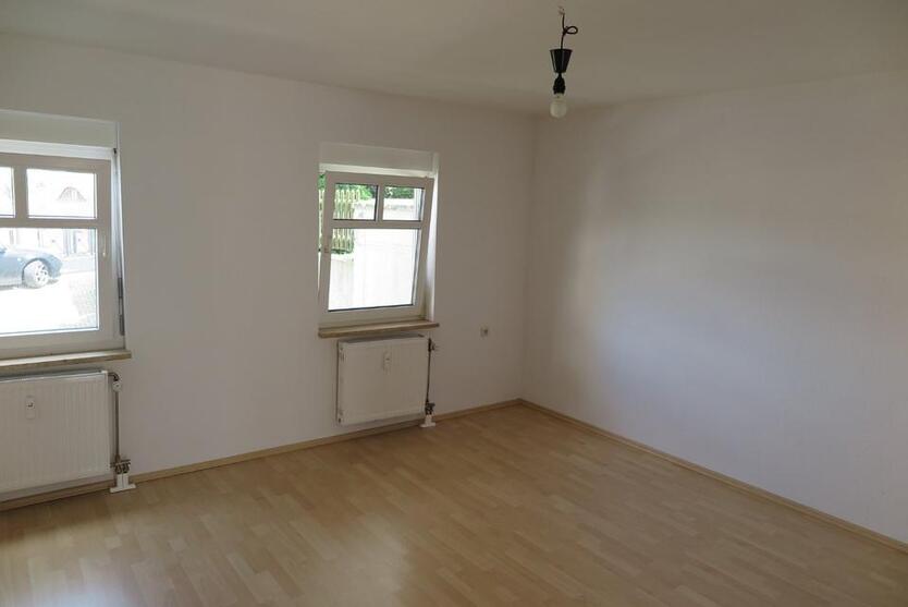 1 Zimmer Wohnung, Eigener Eingang, zentral in Treysa - Mauerweg