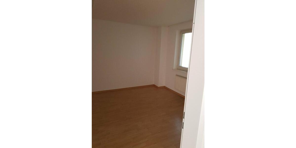 Etagenwohnung Siegen - 3 Zimmer, 85 m&sup2;, 553&euro; | Angebot:25256407