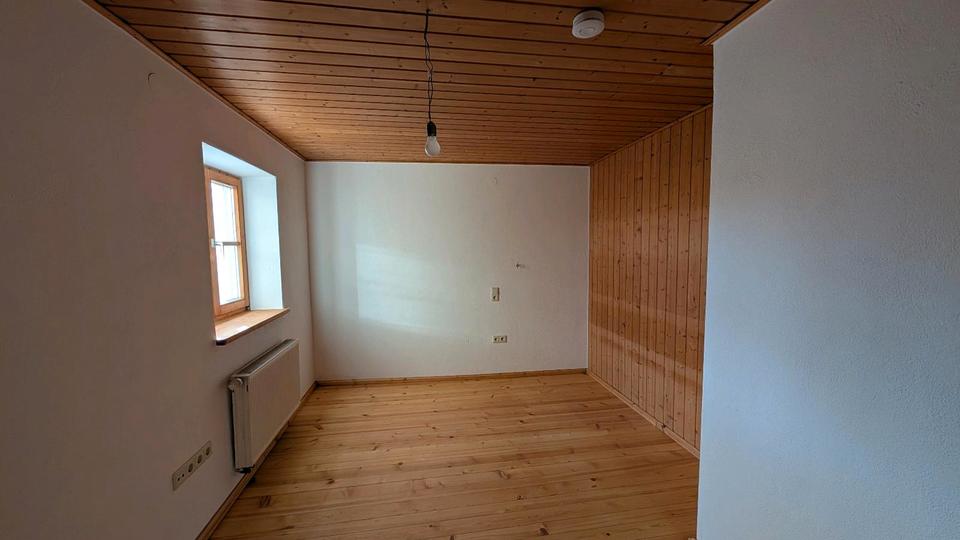 Erdgeschoßwohnung Feuchtwangen - 3 Zimmer, 80 m&sup2;, 750&euro; | Angebot:26548471