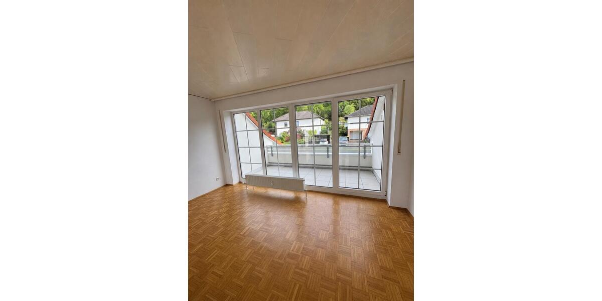 Dachgeschoßwohnung Hann. Münden - 3 Zimmer, 83 m&sup2;, 1.250&euro; | Angebot:26511930