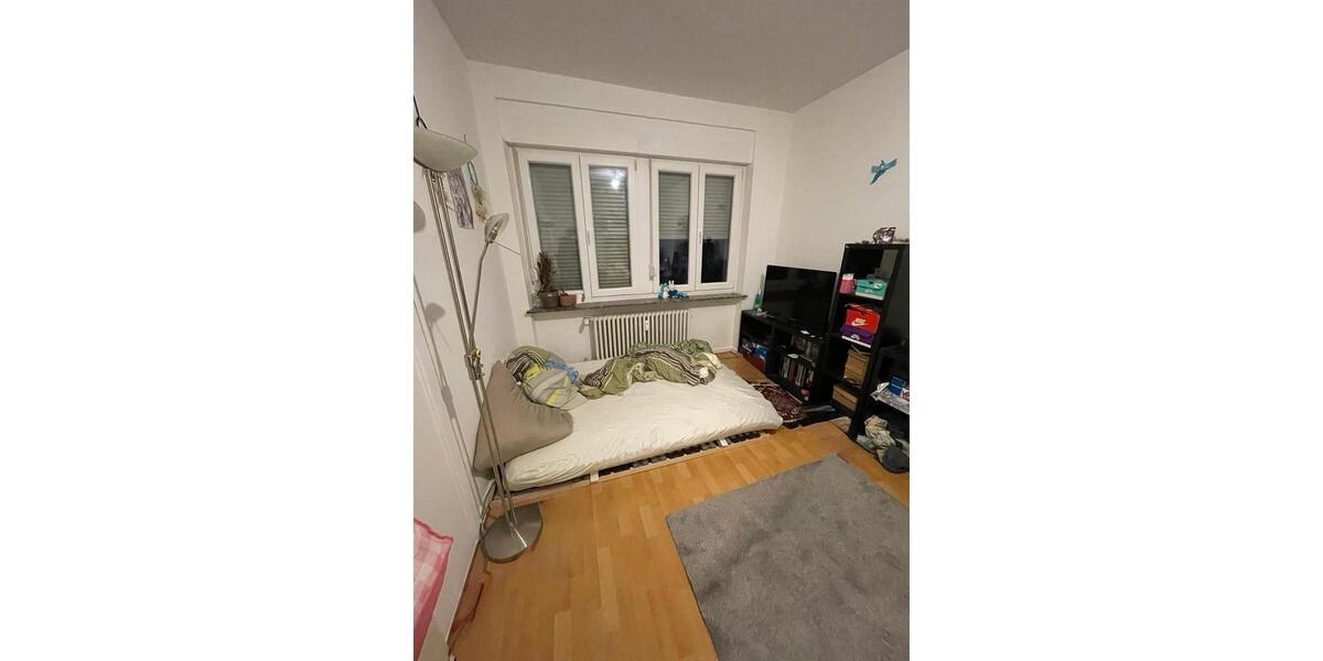 18qm Zimmer in 3er-WG 4 zimmer