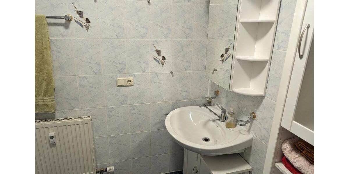 Erdgeschoßwohnung Seybothenreuth - 1.5 Zimmer, 28 m&sup2;, 350&euro; | Angebot:26281621