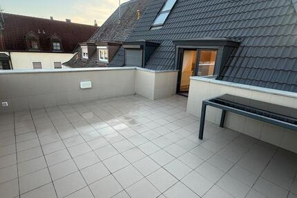 Wohnung Fürth Südstadt - 3 Zimmer, 95 m&sup2;, 1.350&euro; | Angebot:24542269