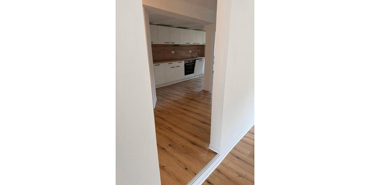 Etagenwohnung Limburg an der Lahn - 3 Zimmer, 104 m&sup2;, 1.066&euro; | Angebot:26645384
