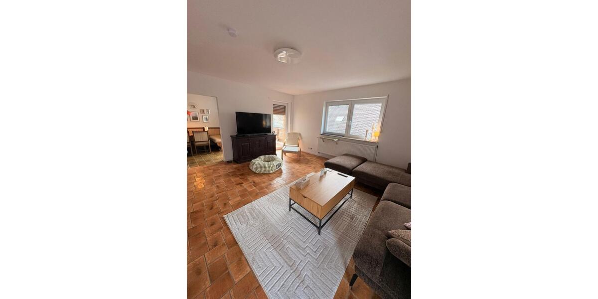 Erdgeschoßwohnung Hilders - 5 Zimmer, 116 m&sup2;, 900&euro; | Angebot:26614064