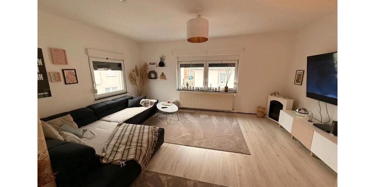 Etagenwohnung Neuwied Block - 4 Zimmer, 120 m&sup2;, 1.100&euro; | Angebot:24328140