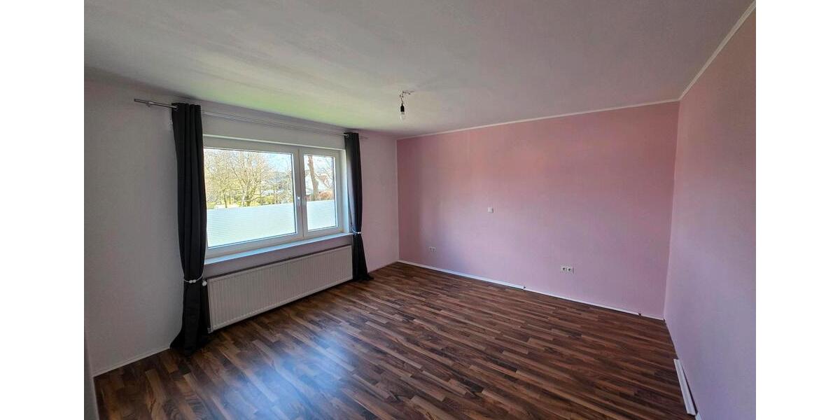 Etagenwohnung Saterland - 8 Zimmer, 125 m&sup2;, 800&euro; | Angebot:26647148